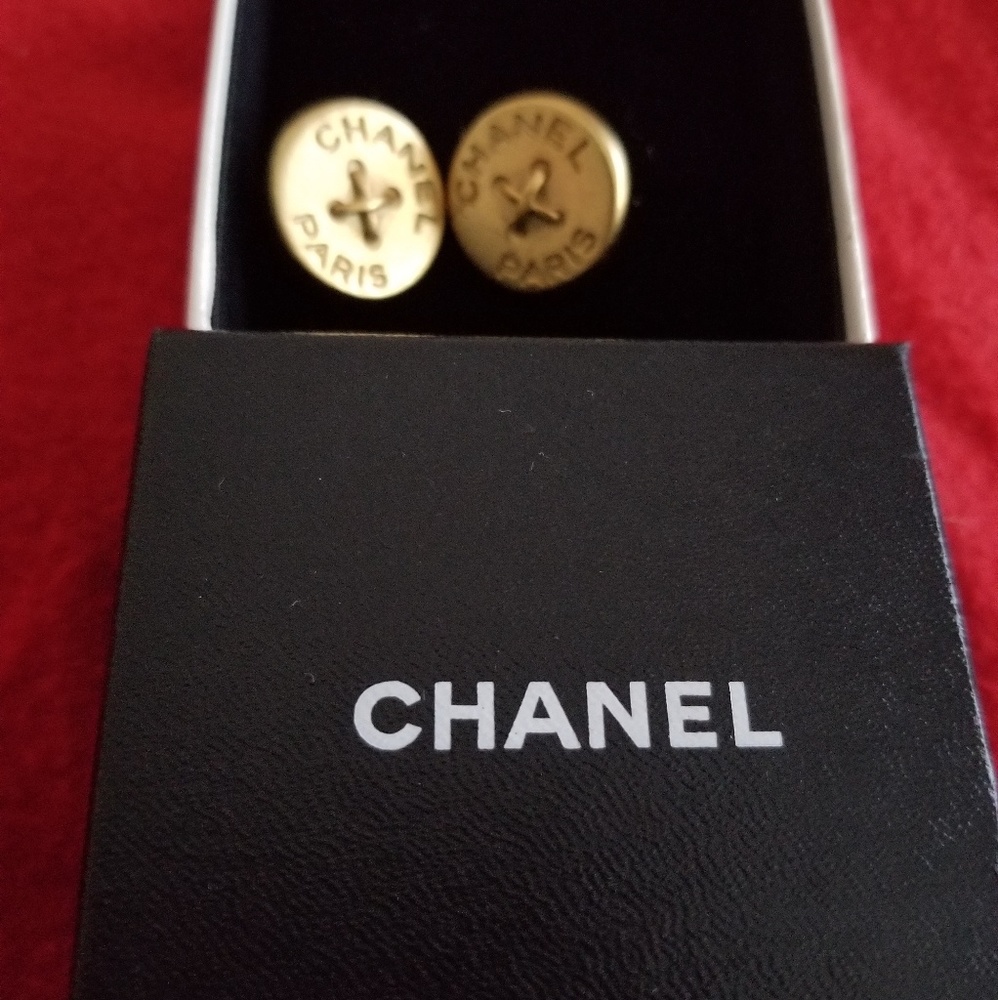 Vintage Chanel gold vermeil earrings in box